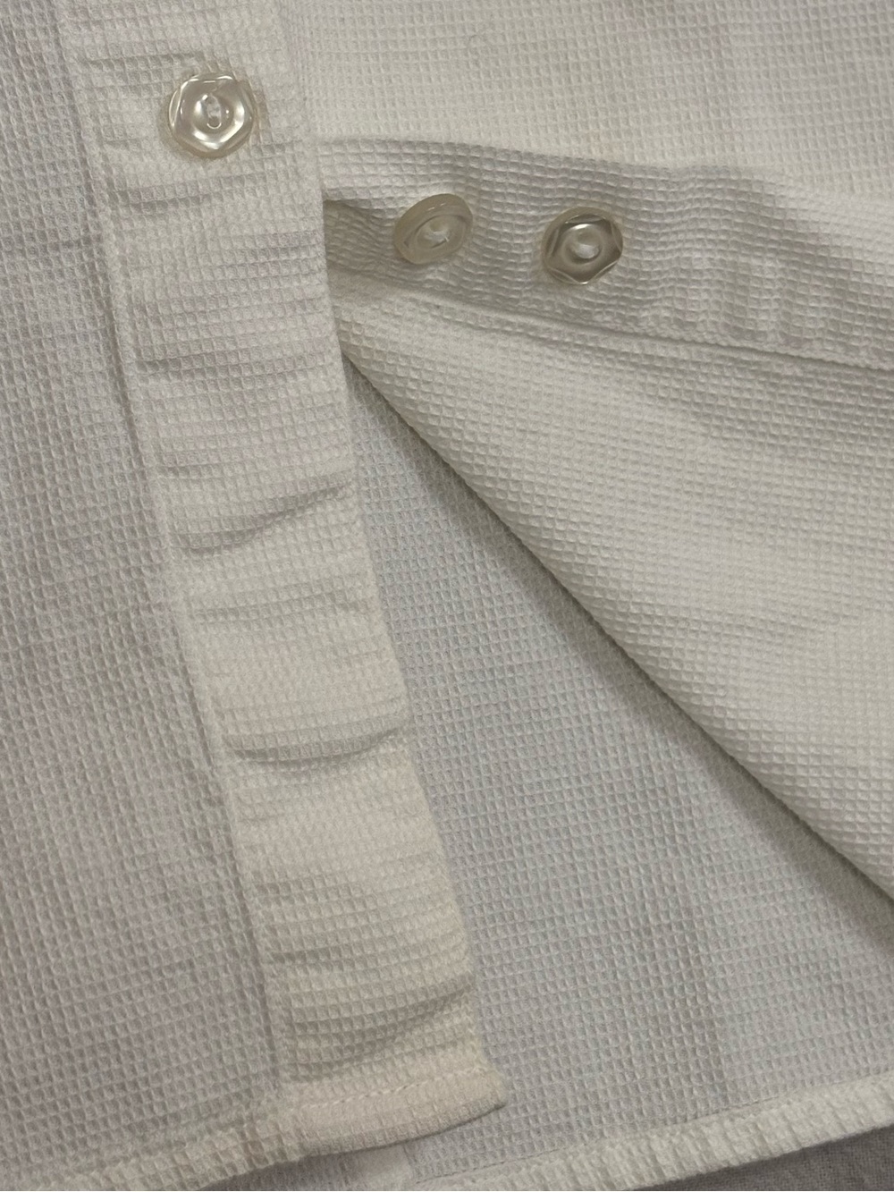 krazy kat White SS Button-Down Shirt with Multicolor Floral Embroidery Accents-S - Picture 10 of 12